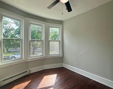 1414 N Harrison Street - Photo Thumbnail 6
