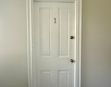 1414 N Harrison Street - Photo Thumbnail 2