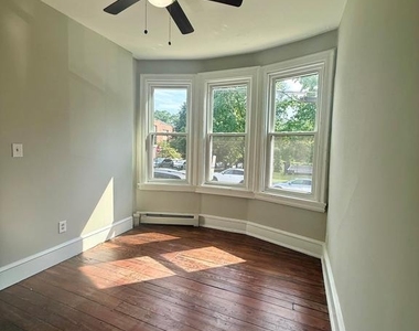 1414 N Harrison Street - Photo Thumbnail 7