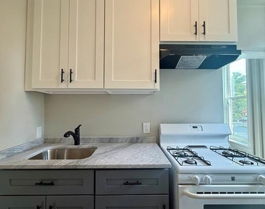 1414 N Harrison Street - Photo Thumbnail 18
