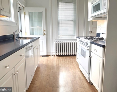 2413 W 16th Street - Photo Thumbnail 9