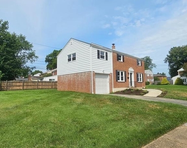 132 Devonshire Road - Photo Thumbnail 12