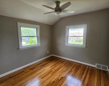 132 Devonshire Road - Photo Thumbnail 9