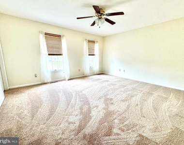 501 Falcon Drive - Photo Thumbnail 20