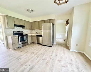 501 Falcon Drive - Photo Thumbnail 9