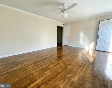 19 Hickory Lane - Photo Thumbnail 4