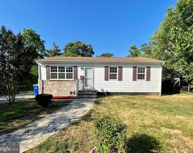 19 Hickory Lane - Photo Thumbnail 1
