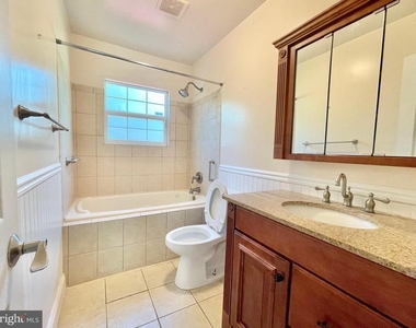 19 Hickory Lane - Photo Thumbnail 10