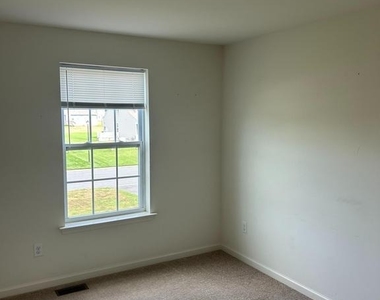 453 Jockey Hollow Drive - Photo Thumbnail 11