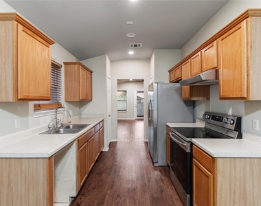 13326 James Monroe St - Photo Thumbnail 5