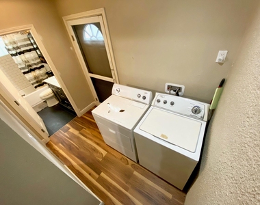 3711 Vineland Dr - Photo Thumbnail 11