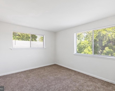 5124 Astor Place Se - Photo Thumbnail 6