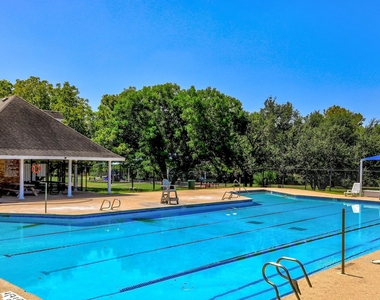 16402 Malden Dr - Photo Thumbnail 25
