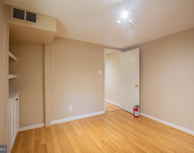 1706 U Street Nw - Photo Thumbnail 11
