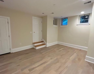1529 Q Street Nw - Photo Thumbnail 20