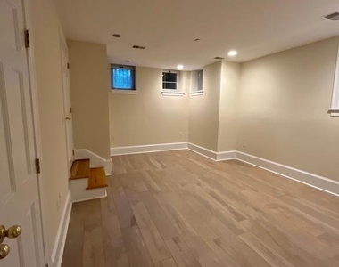 1529 Q Street Nw - Photo Thumbnail 16