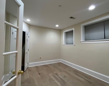 1529 Q Street Nw - Photo Thumbnail 9