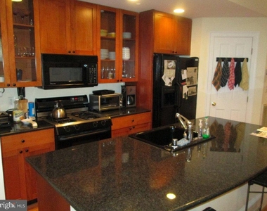 1529 Q Street Nw - Photo Thumbnail 6
