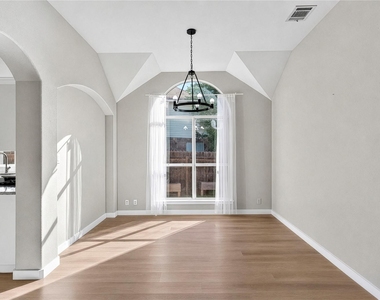 8248 Montoya Cir - Photo Thumbnail 4