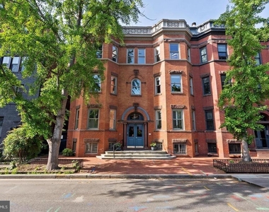 1617 Swann Street Nw - Photo Thumbnail 1