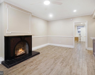 405 Constitution Avenue Ne - Photo Thumbnail 4