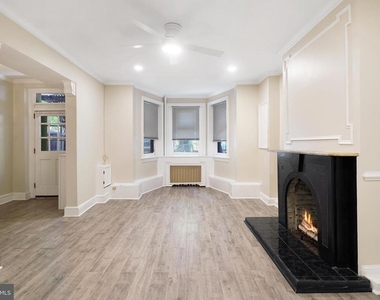 405 Constitution Avenue Ne - Photo Thumbnail 3