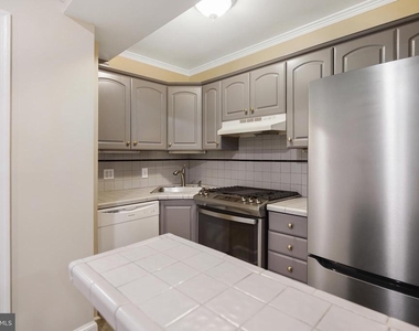 405 Constitution Avenue Ne - Photo Thumbnail 5