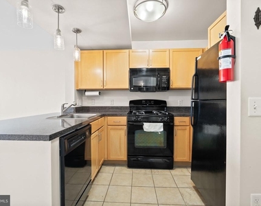 800 4th Street Sw - Photo Thumbnail 3