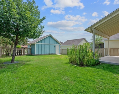 216 Greene Dr - Photo Thumbnail 17