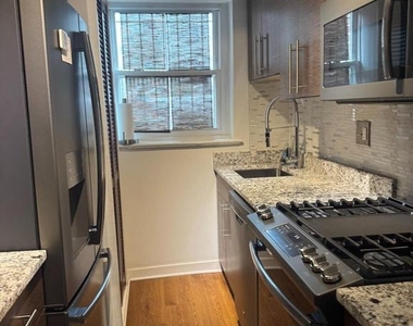 1627 Massachusetts Avenue Se - Photo Thumbnail 5