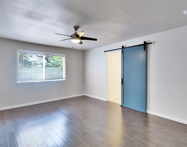 2815 Inridge Dr - Photo Thumbnail 16
