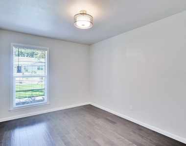 2815 Inridge Dr - Photo Thumbnail 26