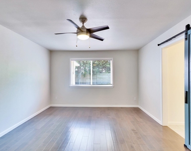 2815 Inridge Dr - Photo Thumbnail 17