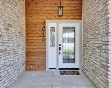 2815 Inridge Dr - Photo Thumbnail 2