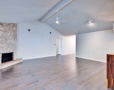 2815 Inridge Dr - Photo Thumbnail 10