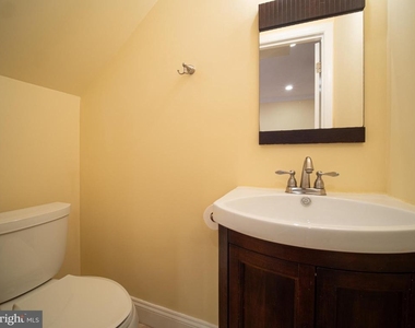 648 Newton Place Nw - Photo Thumbnail 7