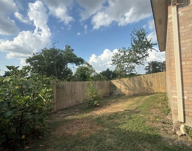 1406 Bergin Ct - Photo Thumbnail 14