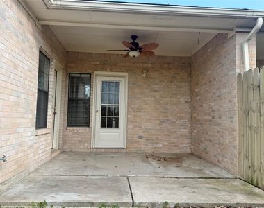1406 Bergin Ct - Photo Thumbnail 15