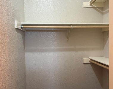 1406 Bergin Ct - Photo Thumbnail 8