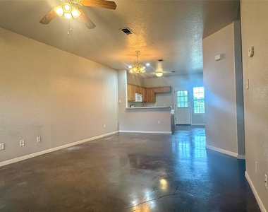 1406 Bergin Ct - Photo Thumbnail 2