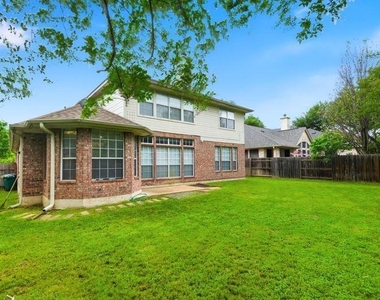 10008 Lachlan Dr - Photo Thumbnail 24