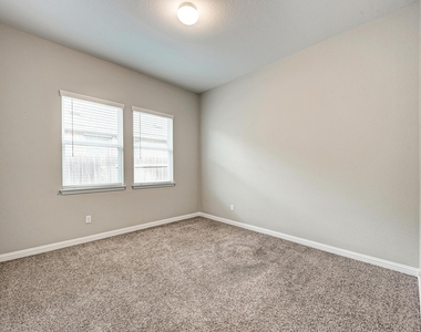 4428 Mandalin St - Photo Thumbnail 31