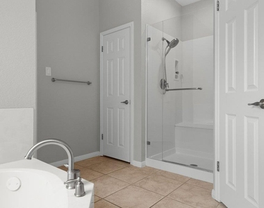 5301 Deerwood Ln - Photo Thumbnail 30