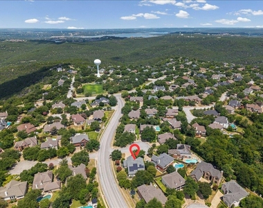 5301 Deerwood Ln - Photo Thumbnail 30