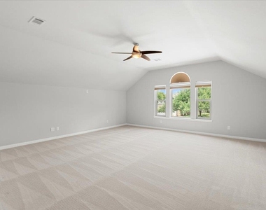 5301 Deerwood Ln - Photo Thumbnail 18