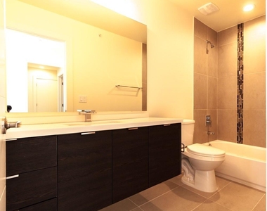 604 N Bluff Dr - Photo Thumbnail 19