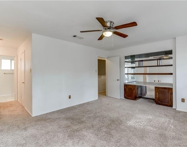 4200 Everest Ln - Photo Thumbnail 25