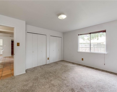 4200 Everest Ln - Photo Thumbnail 15