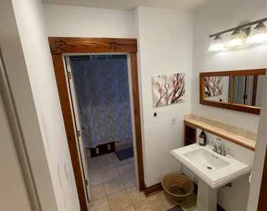 1000 E 8th St - Photo Thumbnail 13