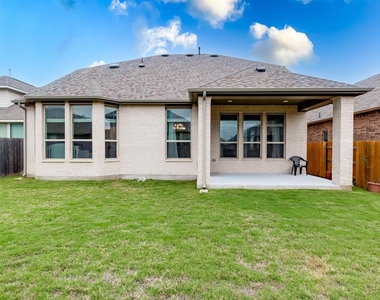 833 Whitetail Dr - Photo Thumbnail 34
